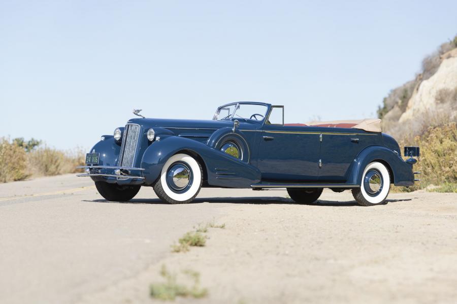  Cadillac V16 Convertible Sedan by Fleetwood 1934 года  (фото 1 из 18)